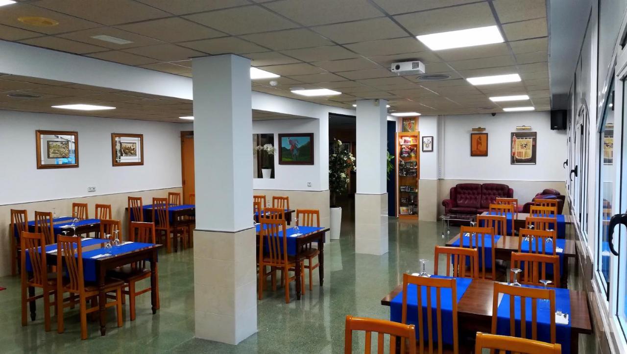 Hotel Don Pelayo Arbós Buitenkant foto