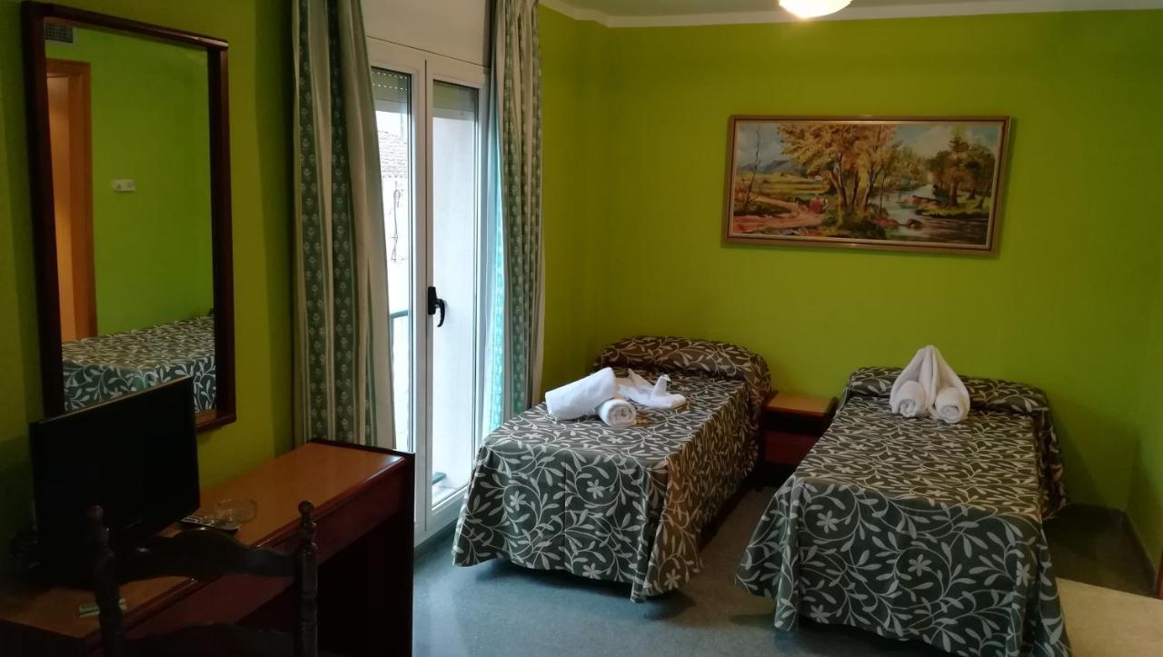 Hotel Don Pelayo Arbós Buitenkant foto