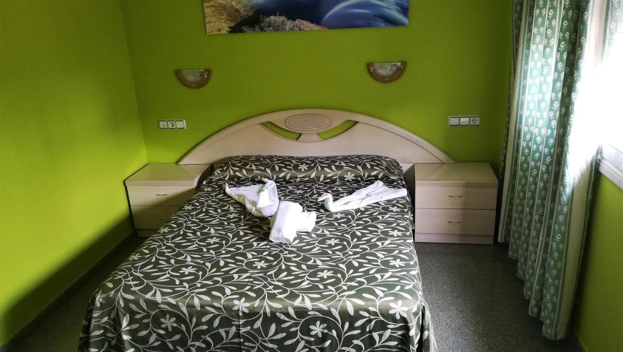 Hotel Don Pelayo Arbós Buitenkant foto